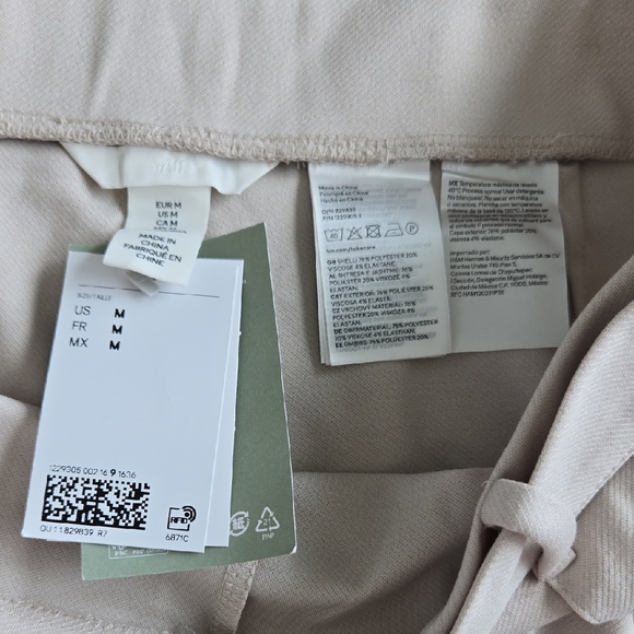 Stylish Tan Women's Shorts - Picture 3 of 4